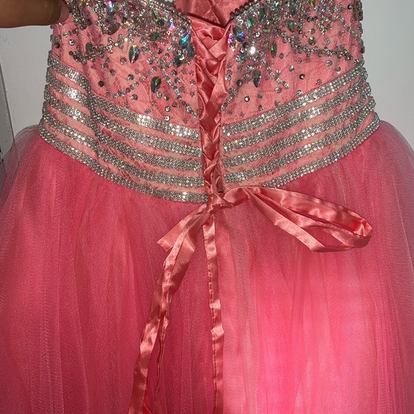 PARTY DRESS - Picture 3 of 7